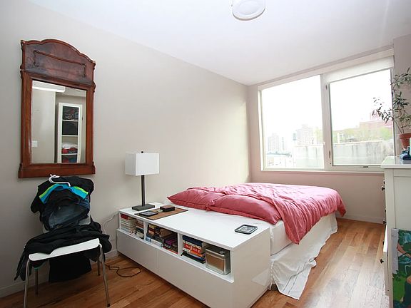 3rd image of 168 E 112th St #5A