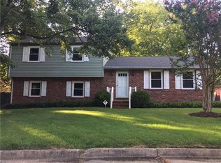 118 Deerwood Dr, Colonial Heights, VA 23834