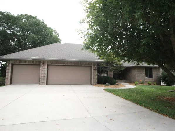 2536 S Chapel Drive, Springfield, MO 65809