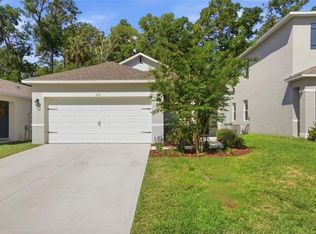 372 Pelham Park Dr, Deland, FL 32720