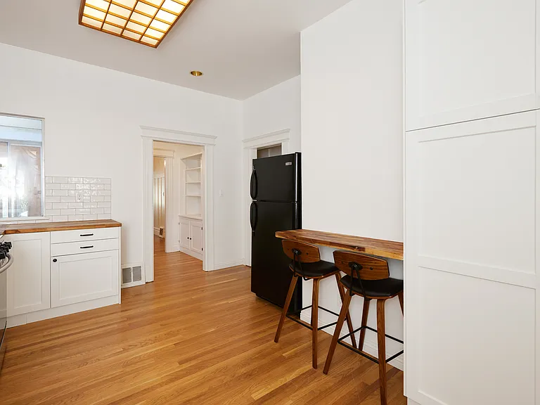 172 Hartford St — Photo 10