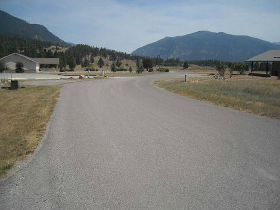 3rd image of 1199 Mount Silcox Dr