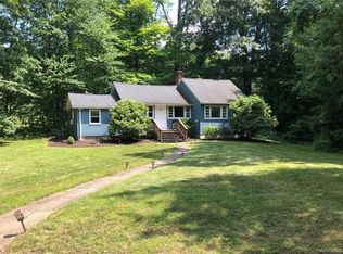 77 Picketts Ridge Rd, Redding, CT 06896