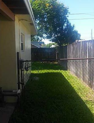 5th image of 5061 SW 94th Way