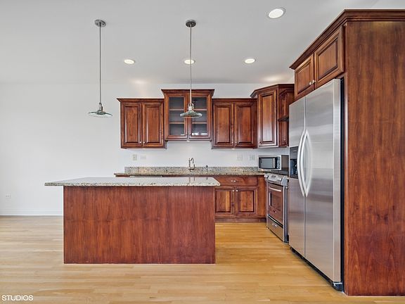 5th image of 4346 Franklin Ave
