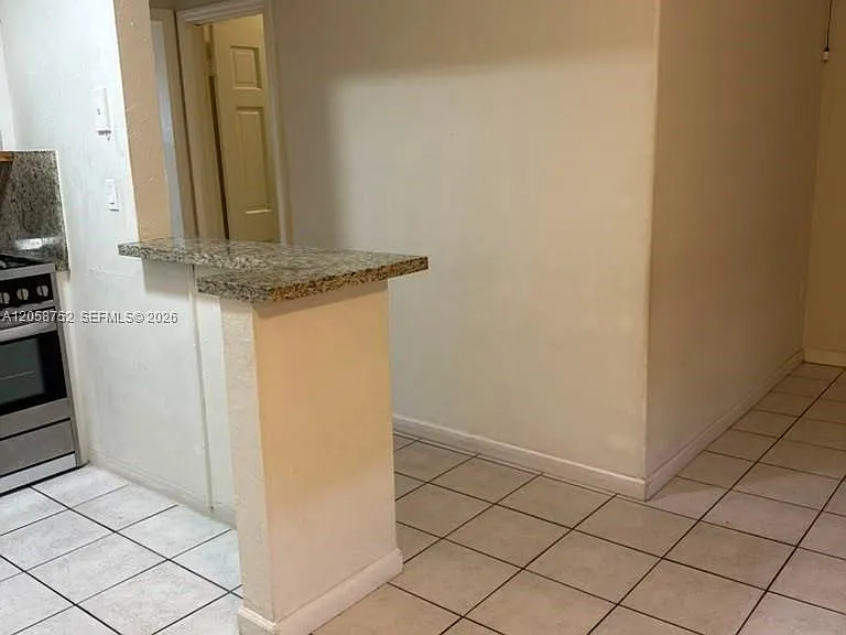 1330 W 54th St #221C — Photo 16