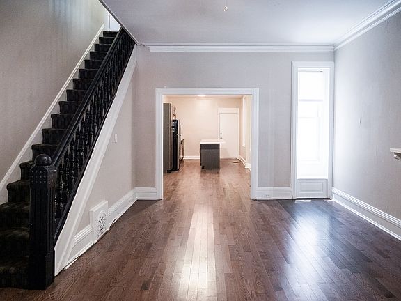 2nd image of 3930 Sansom St #H