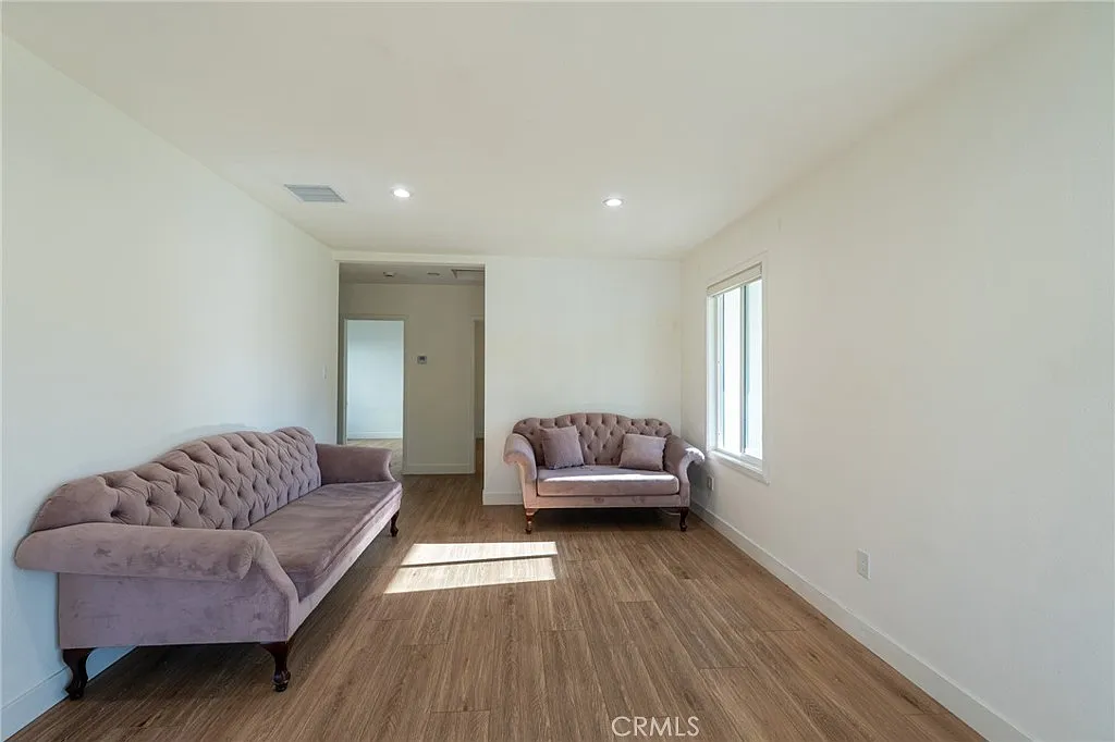 2 bed, 1119 sqft, $2,950 — Photo 2
