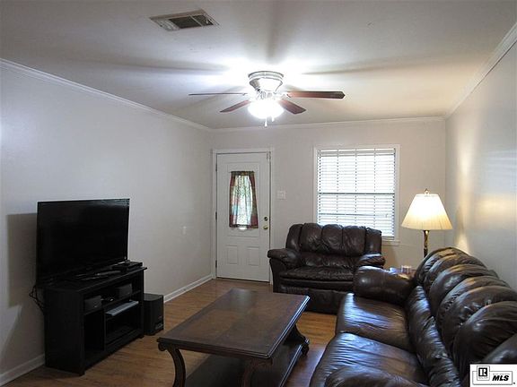 4th image of 214 Lakewood Dr