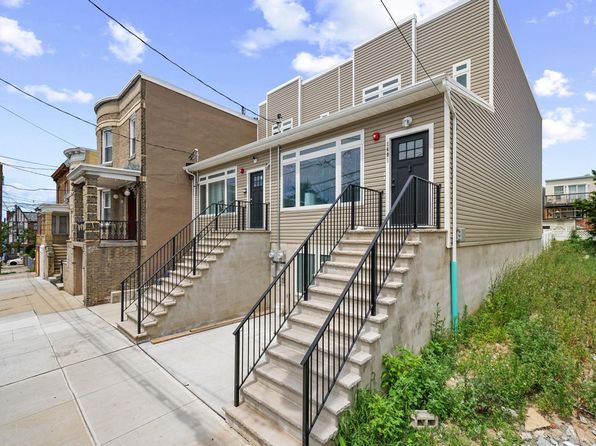 1400 9th St UNIT 2
