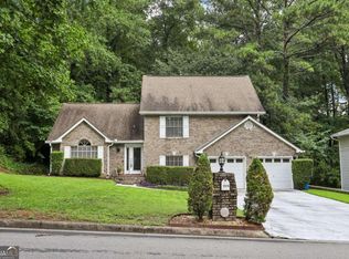 2575 Ravencliff Rd, Atlanta, GA 30349