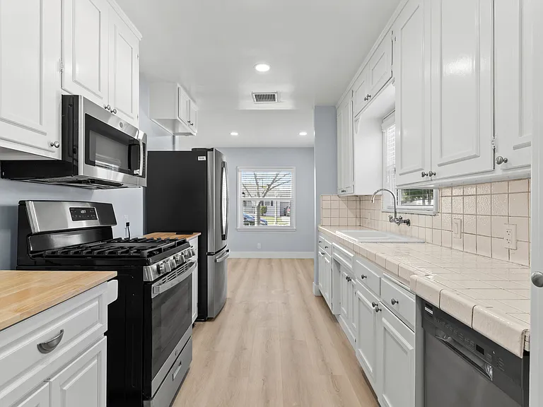 815 Wakefield Ave — Photo 34