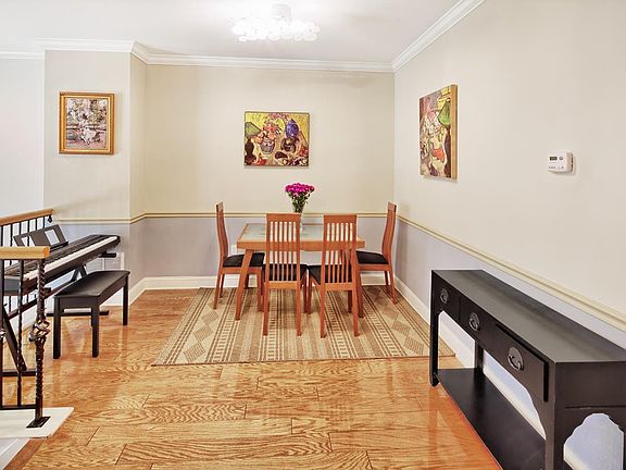 3rd image of 380 Kingston Ct #380