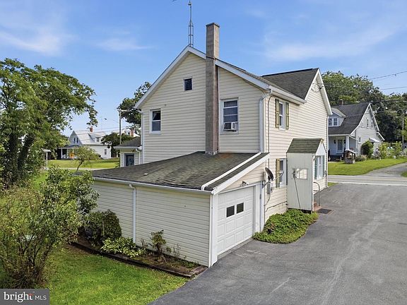 3rd image of 3745 Mercersburg Rd
