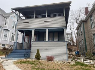 410 W 4th St #A, Alton, IL 62002