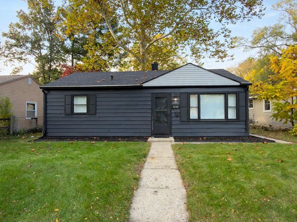 1232 Erwin St