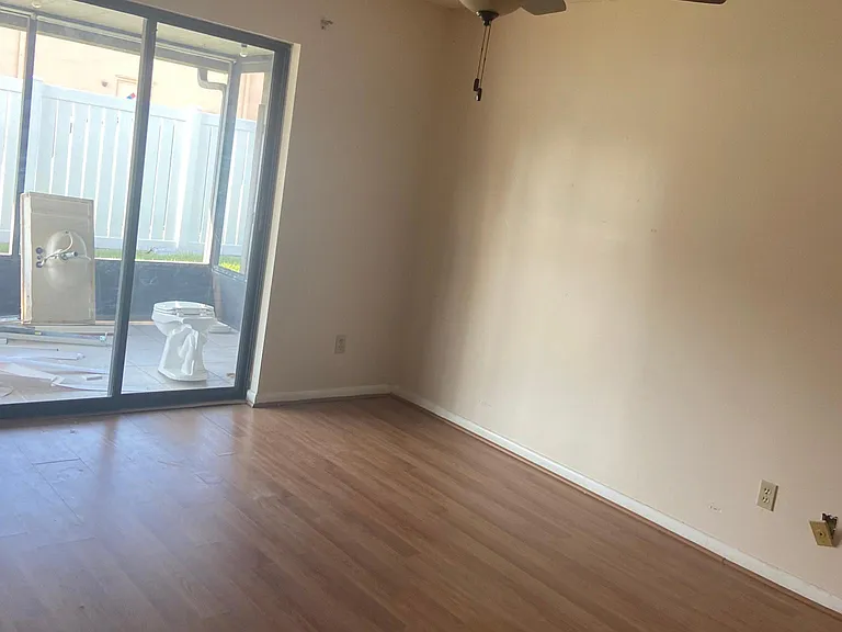 7360 Ulmerton Rd #19A — Photo 23