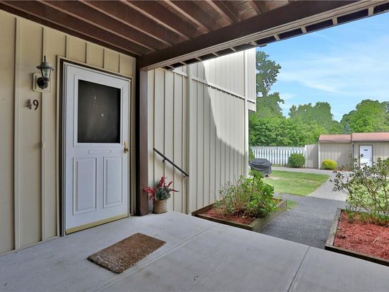 49 Patterson Village Court, Patterson, NY 12563