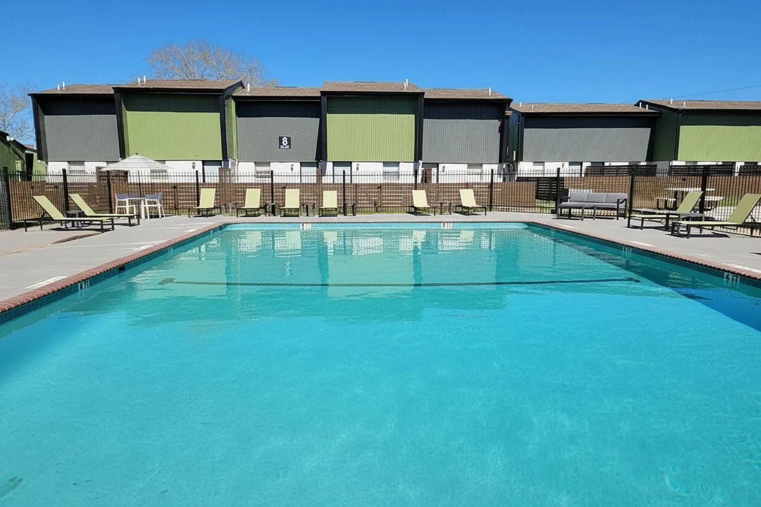 Ivy Plains at Brooks — Photo 3