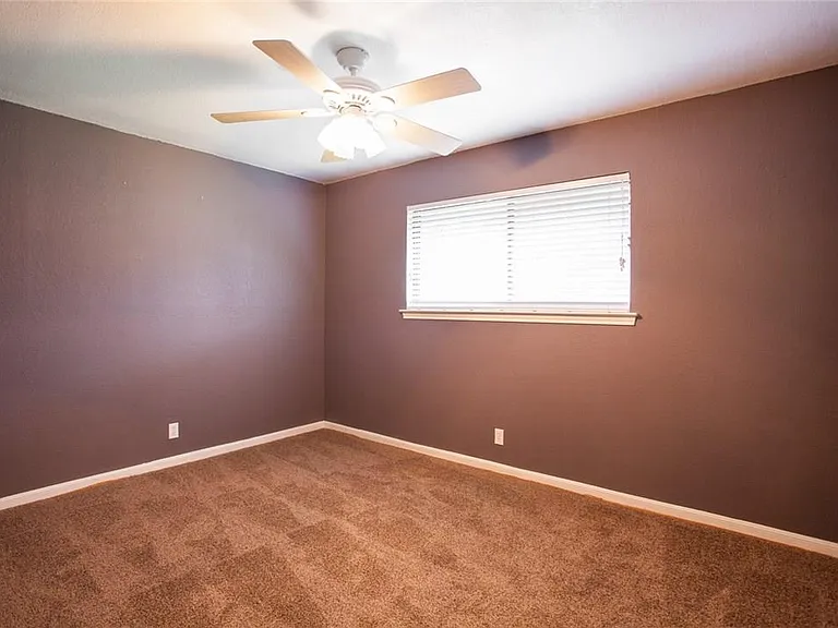 309 Juniper Dr — Photo 24