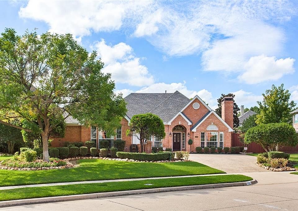 1st image of 206 Westwind Dr