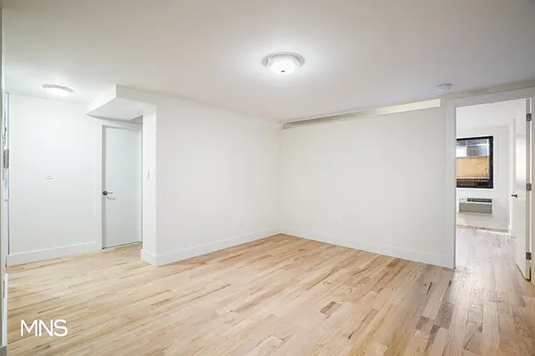 Rented by MNS Marketing | media 15