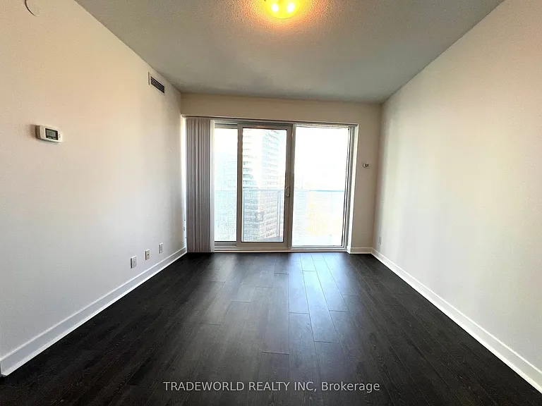 100 Harbour St #4203 — Photo 4