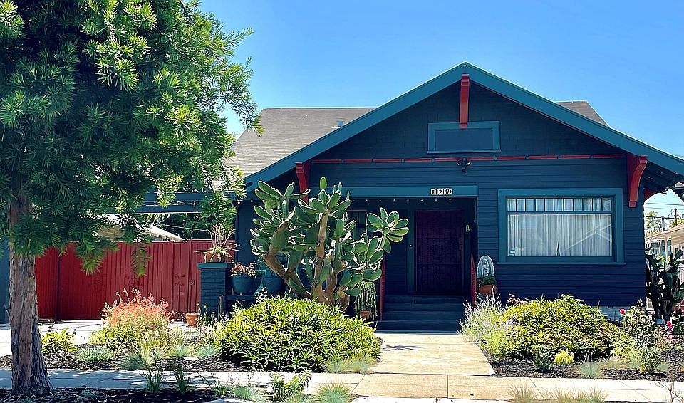 1st image of 1310 W 40th Pl