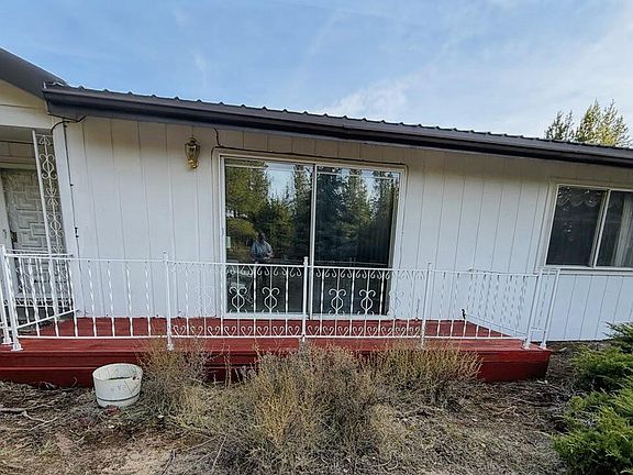 3rd image of 15845 Burgess Rd