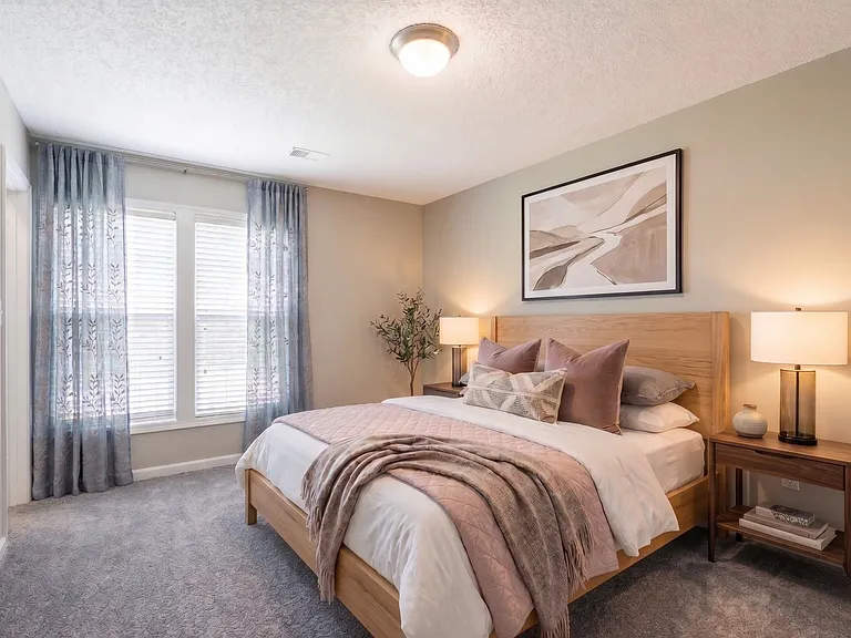 Summerlyn Place — Photo 16