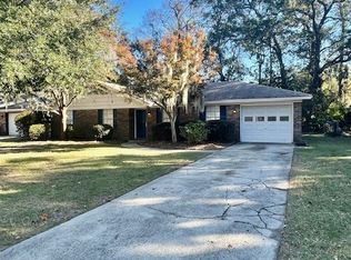 1019 Brittlewood Dr, Savannah, GA 31410
