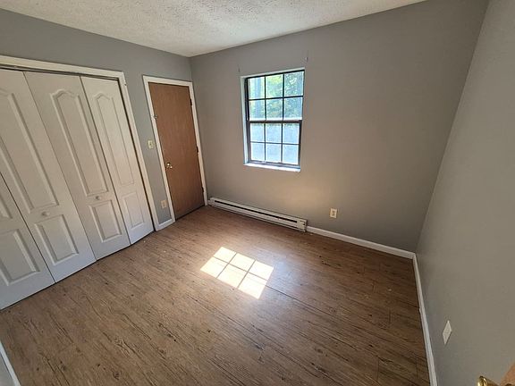 2nd image of 105 Williams St