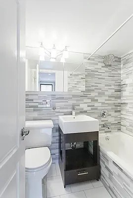 Rented by Century 21 Premier  | media 29