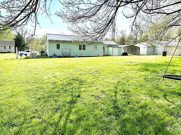 4th image of 887 Rolf Rd