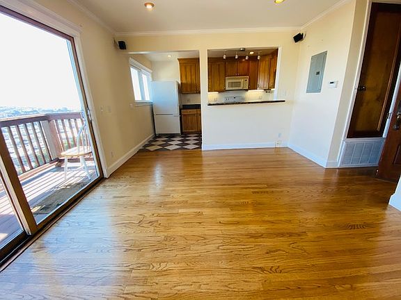 2nd image of 621 Peralta Ave #1