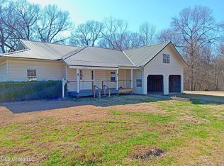 9219 Anding Oil City Rd, Bentonia, MS 39040