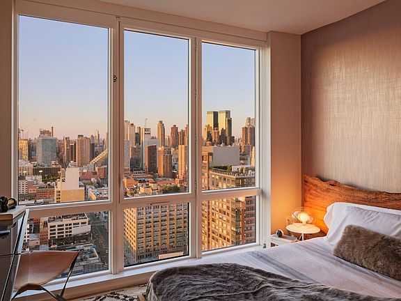 5th image of 605 W 42nd St APT 61A
