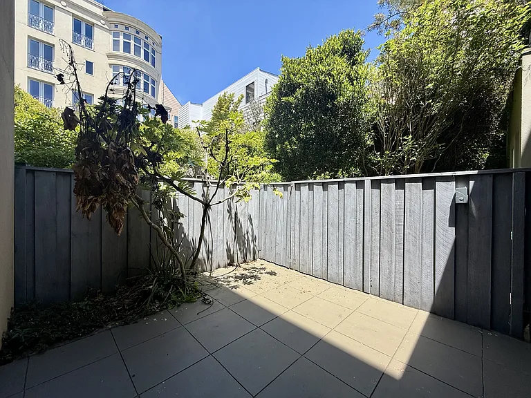 3316 California St #2 — Photo 31