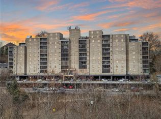 2120 Greentree Rd APT 100E, Pittsburgh, PA 15220