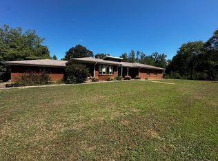 370 Birdsong Cutoff Rd, Camden, TN 38320