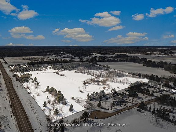 2nd image of 631 Schwan Rd