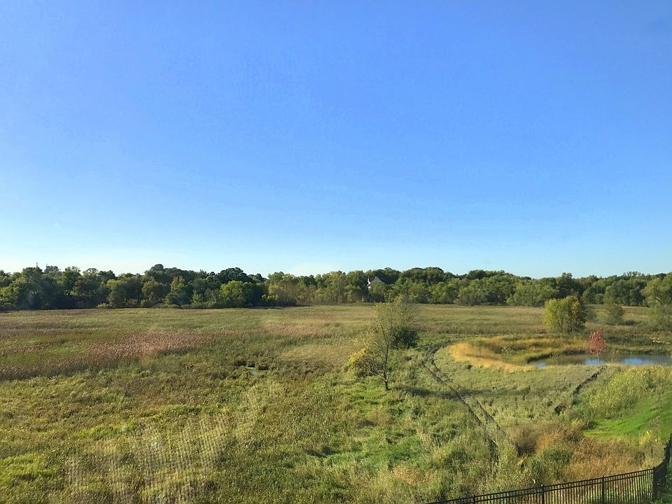 1st image of 8981 Lakeside Dr