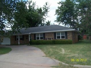 915 W Grand St, Marlow, OK 73055