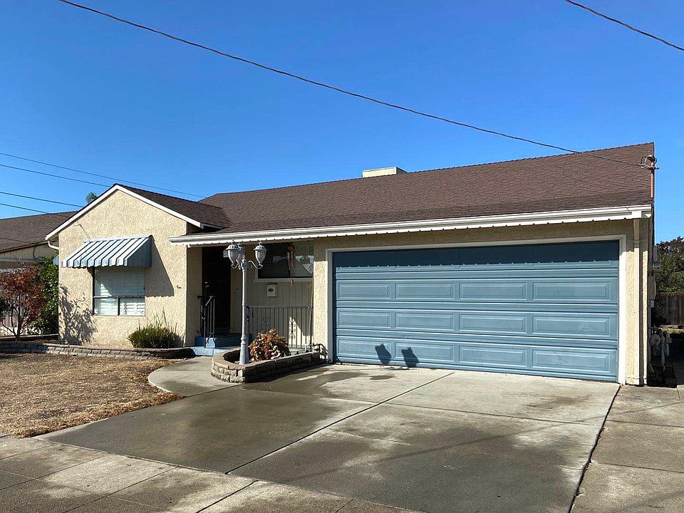 1st image of 751 Floresta Blvd