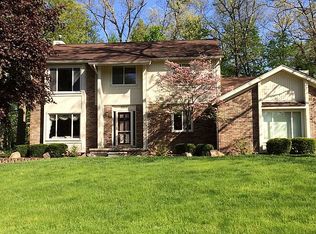 5910 Misty Hill Dr, Clarkston, MI