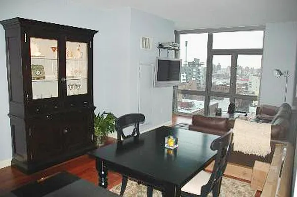 Rented by Classiques Modernes International Realty | media 9