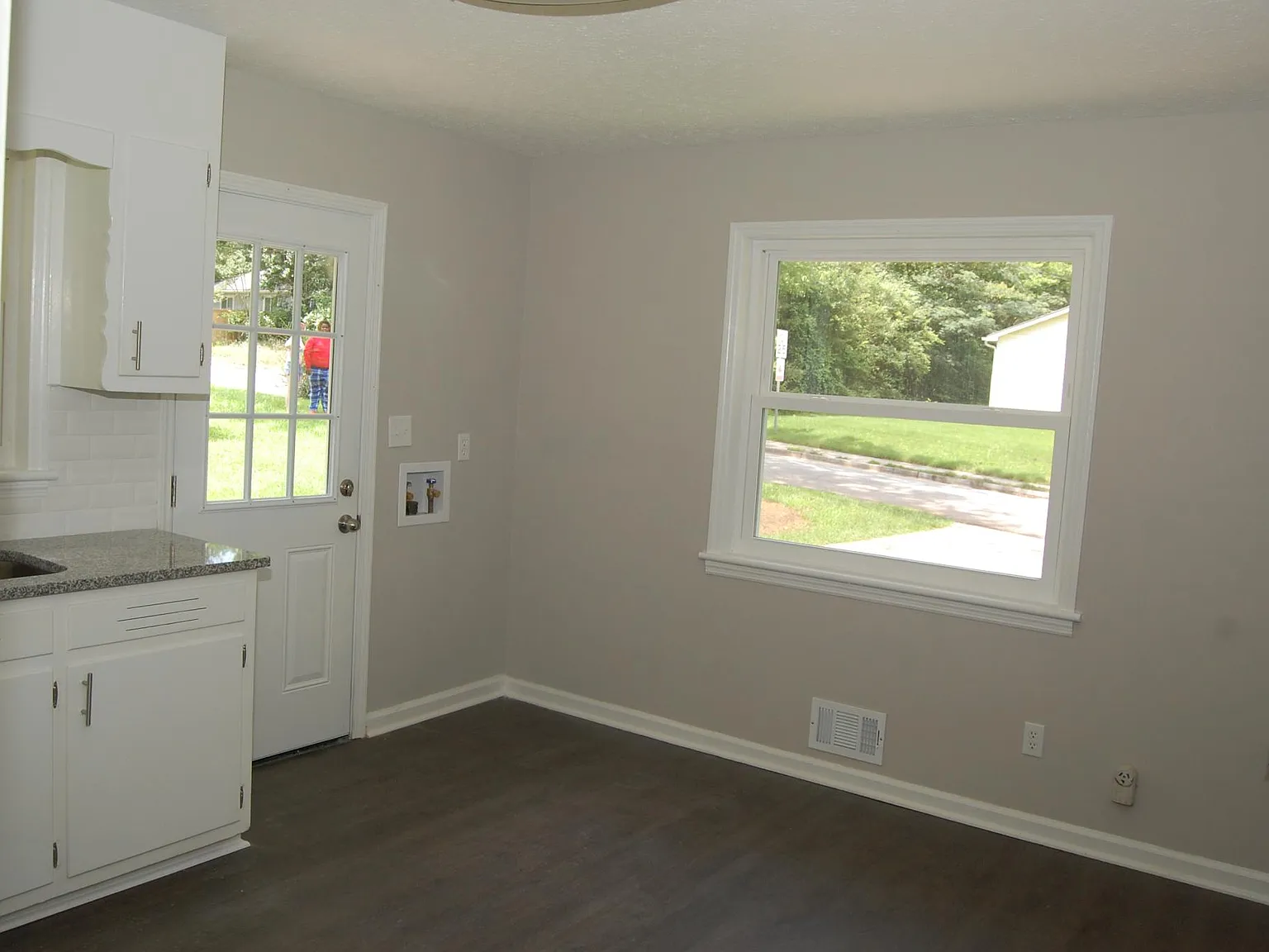 2 bed, 832 sqft, $1,450 — Photo 4