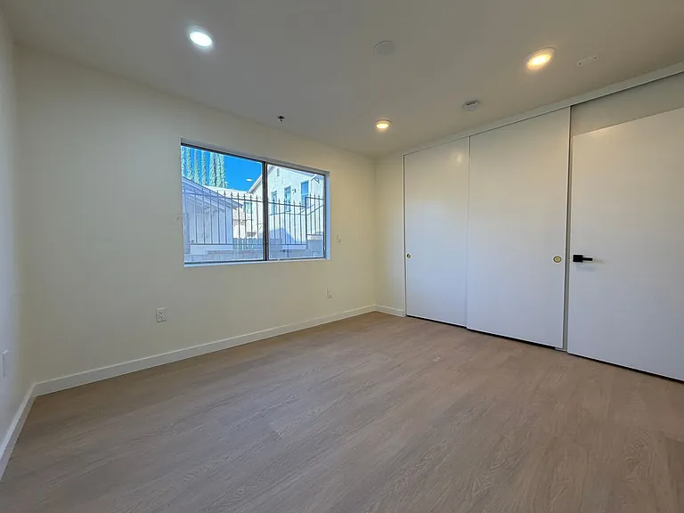 6079 La Prada St #102 — Photo 10