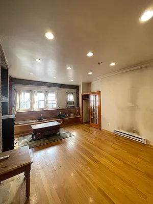 Rented by Oxford Property Group | media 10