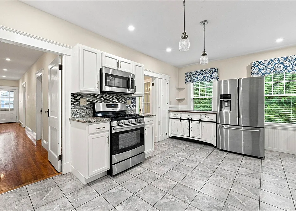 40 County St #2